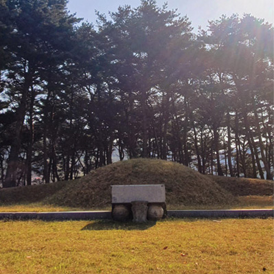 외암 이간선생 묘역