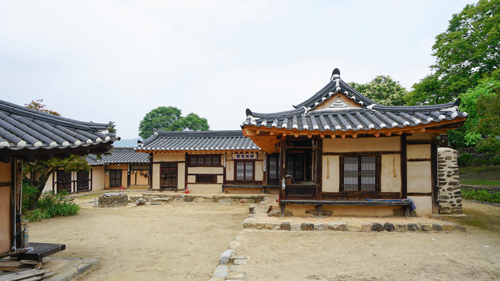 건재고택(영암군수댁)